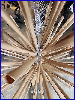 Vintage Peco Christmas Tree 6 Ft Beautiful Aluminum sparkling 91 branches withbox