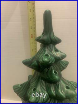 Vintage/Pre-Owned17 Atlantic Mold Ceramic Lighted Christmas Tree withBase, Birds
