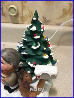 Vintage Rare Ceramic Lighted Christmas Tree Table Top Lamp Light Carolers Dog