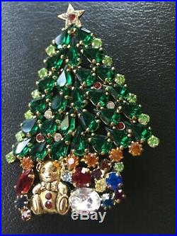 Vintage Rhinestone Christmas Tree Brooch Pin 3