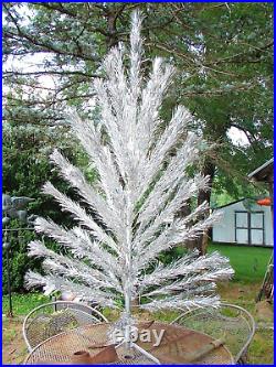 Vintage SPARKLER POM POM Medallion Aluminum Christmas Tree Star-Band 6 Ft GREAT