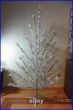 Vintage Sapphire Aluminum Christmas Tree Haugh's 6' FT 46 Branch 1950's with Box