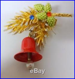 Vintage Signed ART Christmas Tree w Ornament Bell Rhinestone 3D Pin Brooch RARE