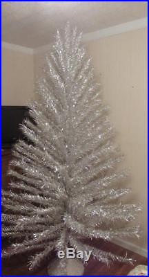 Vintage Silver Aluminum Christmas Tree. 8ft. 234 Branches. Color Wheel