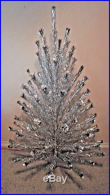 Vintage Sparkler Pom-Pom Aluminum 6 Ft Christmas Tree 94 Branches & Stand (B)