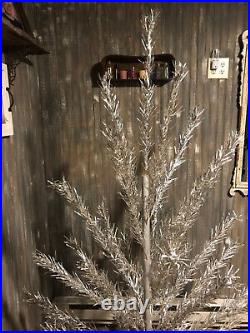 Vintage Star Band Sparkler Aluminum Christmas Tree 49 Branches 6' Tall Complete