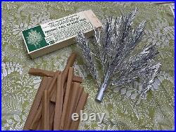 Vintage'The Holiday' Aluminum Wall/Door Hanging Tinsel Christmas Tree K2000 Box