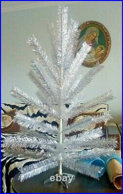 Vintage USSR christmas tree. Aluminum color 3.5Ft very rare. Box! New