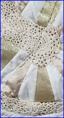 Vintage Victorian Christmas Tree Skirt 54 Hand Crocheted Lace Quilted Lined