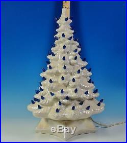 Vintage WHITE IRIDESCENT Ceramic 18 Christmas Tree BLUE/Pink Bulbs, Working
