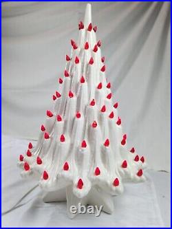 Vintage White Atlantic Mold MCM Volcano Lighted Ceramic 20 Christmas Tree