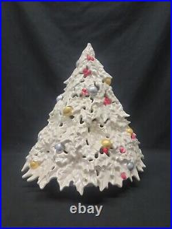 Vintage White Pearl Ceramic 14×13 Christmas Tree Atlantic Mold Holly Leaf RARE