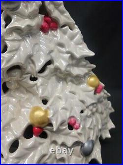 Vintage White Pearl Ceramic 14×13 Christmas Tree Atlantic Mold Holly Leaf RARE