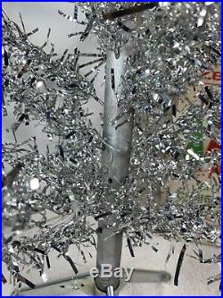 Vintage Zeller's Silver Table Top Christmas Tree Original Box 26.5 Tall Read De