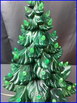 Vntg Atlantic Mold Green 19 tall Christmas tree Mint