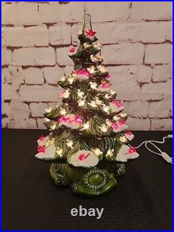 Vtg 16 70-80's Atlantic Mold Ceramic Christmas Tree withDecor Base And Cardinals
