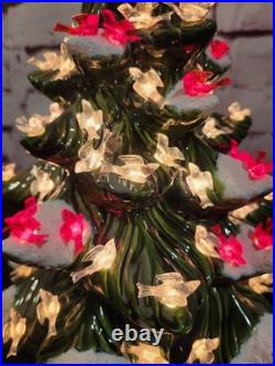 Vtg 16 70-80's Atlantic Mold Ceramic Christmas Tree withDecor Base And Cardinals