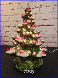Vtg 16 70-80's Atlantic Mold Ceramic Christmas Tree withDecor Base And Cardinals