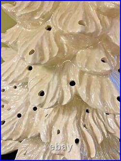 Vtg 1979 Nowells Molds Ceramic CHRISTMAS TREE Iridescent Pearl White lighted 22