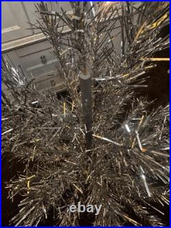 Vtg Aluminum Christmas Tree 4 Foot 41 Branches 18 Long Retro Wooden Pole