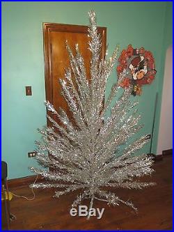 Vtg Aluminum Specialty Manitowoc 7ft silver aluminum christmas tree 100 branch