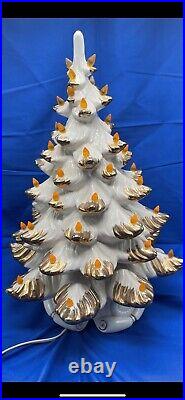 Vtg Atlantic Mold 20 White Ceramic Christmas Tree Gold Flocking With Music Box