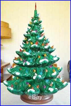 Vtg Atlantic Mold Large Flocked Snow Ceramic Christmas Tree 24 150+ bulbs