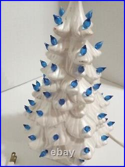 Vtg Bissett Holland Christmas Tree Ceramic Mold Light Up Base White Branded READ