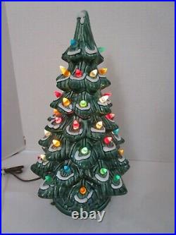 Vtg CHRISTMAS CERAMIC LIGHTED TREE CALIFORNIA ORIGINALS musical 151/2 T 1960's