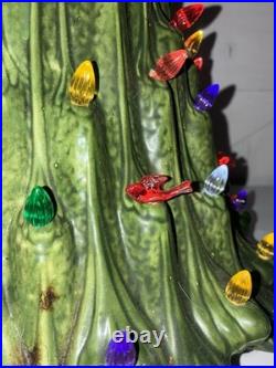 Vtg Ceramic Christmas Lava Style Tree 20 Extra Bulbs No Base Light Read