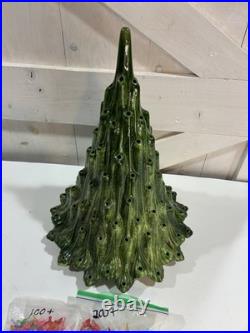Vtg Ceramic Christmas Lava Style Tree 20 Extra Bulbs No Base Light Read