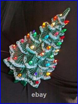 Vtg Ceramic Christmas Tree With Snowy Boughs Please READ Description