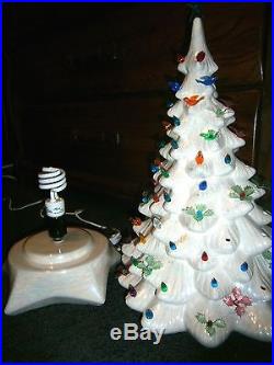 Vtg Ceramic Xmas tree light lamp Holland Mold Charming 23 pearl white Musical