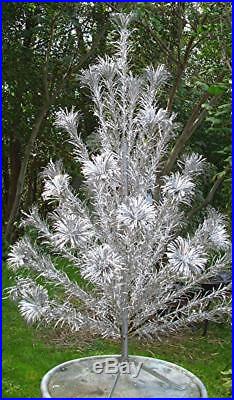 Vtg Keystone Pom-pom Royal Pine Aluminum Christmas Tree 40 Branches 4' Tall Ob