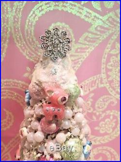 Vtg Lefton Christmas Pink Pixie Elf Tree Pastel Pink Deer CHARM Cupcakes Pearls