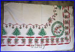 Vtg. MID CENTURY RED GOLD GREEN CHRISTMAS TREE ORNAMENTS TABLECLOTH 91 X 60