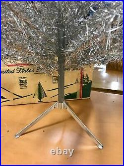 Vtg Pom Pom Silver Aluminum Christmas Tree 6 1/2 ft 91 Branches in Box Sparkles