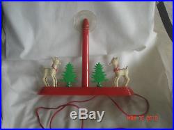 Vtg ROYAL ELECTRIC PLASTIC XMAS CANDLE with DEER & TREES CENTERPIECE DECOR Works