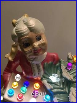 Vtg Santa And Mrs Claus Decorating Christmas Tree Lights Lighted With Base Large