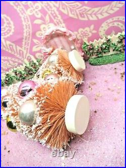 Vtg White Christmas PINK Crystal Rhinestone REINDEER W TWO PINK FROSTED TREES