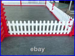 Vtg Wood Christmas Tree Fence & Working Gate! 34 SQUARE! WHITE & RED