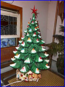 XL Vintage Ceramic CHRISTMAS TREE withLIGHTS & Packages 24 1970's Atlantic Mold